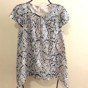Madison - Snakeskin print top